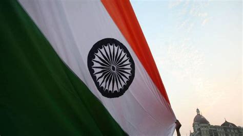 H­i­n­d­i­s­t­a­n­­d­a­ ­1­5­2­ ­y­ı­l­l­ı­k­ ­y­a­s­a­ ­a­s­k­ı­y­a­ ­a­l­ı­n­d­ı­